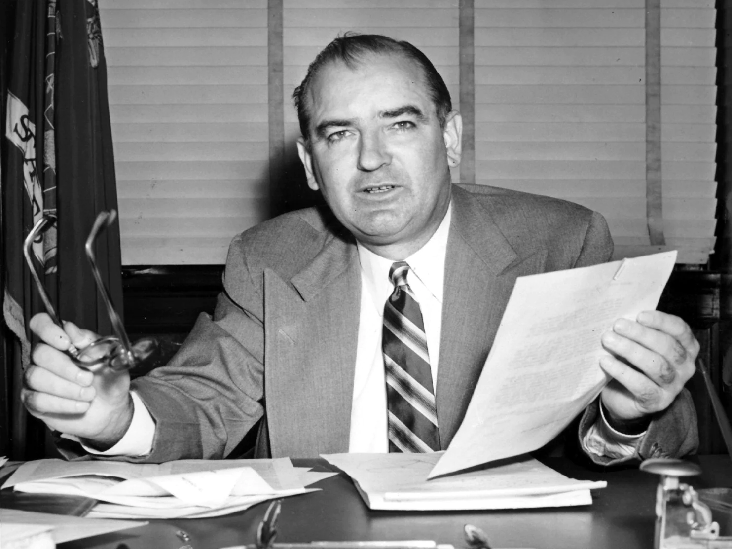 J. McCarthy, 1954 / Arnold Sachs, International News Press