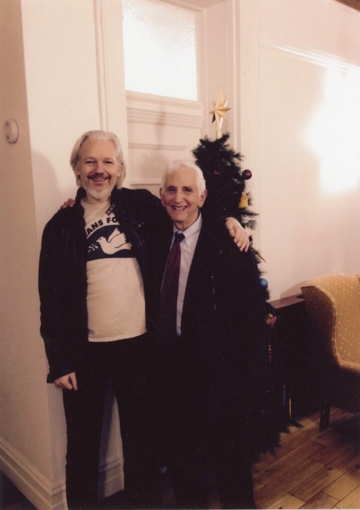 Daniel Ellsberg & Julian Assange, 2011