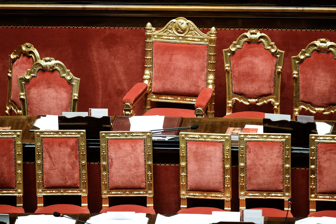 Γερουσία της Δημοκρατίας / άνω Βουλή 