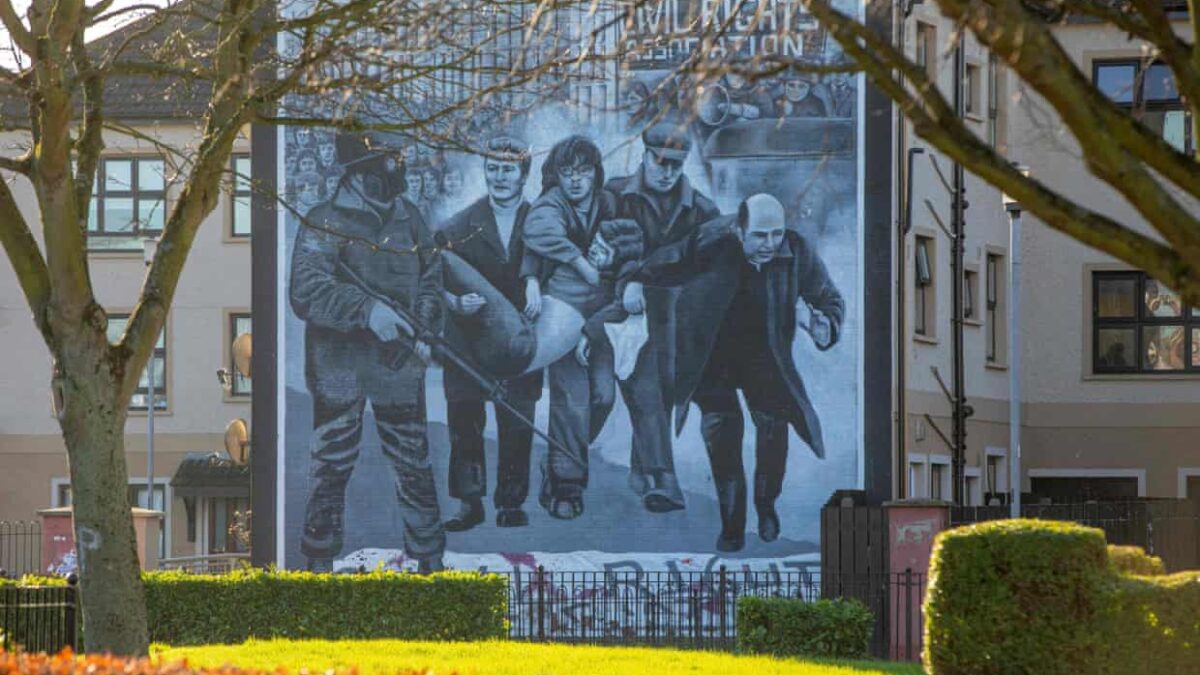 τοιχογραφία στο Derry, Β. Ιρλανδία, Paul Faith, AFP, Getty Images