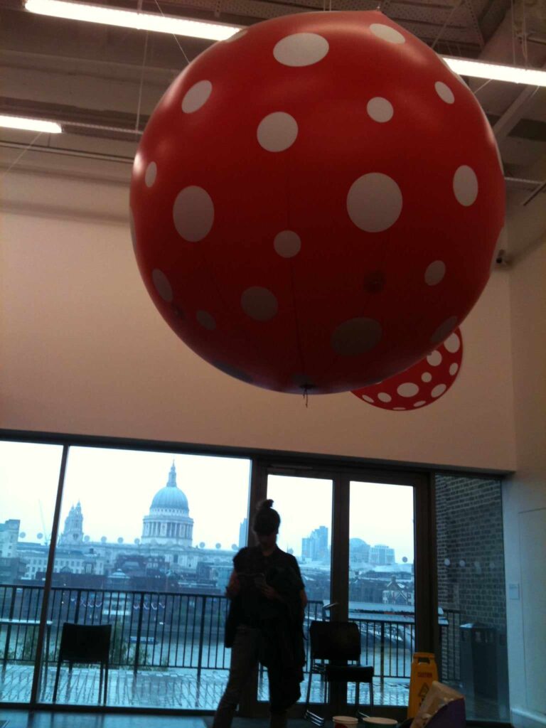 από την αναδρομική της έκθεση στην Tate Modern του Λονδίνου, 2012