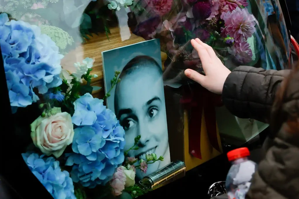 Clodagh Kilcoyne / Reuters