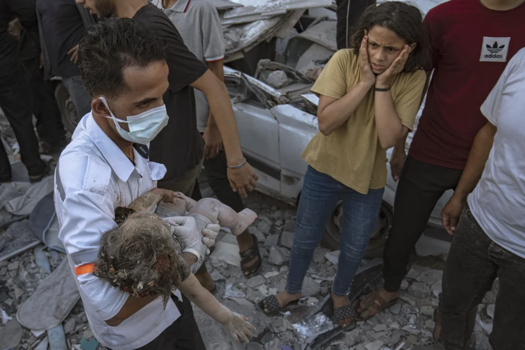 Khan Younis, Λωρίδα της Γάζας, 21/10 (AP, Fatima Shbair)