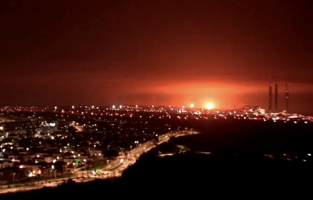 πλήγματα στη Γάζα, όπως φαίνονταν από το Ισραήλ / Reuters