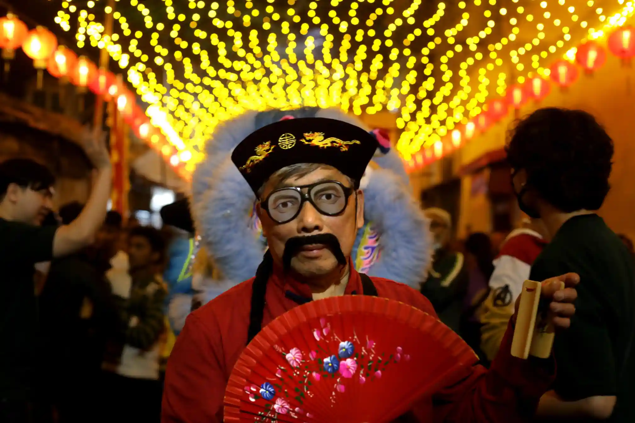 παραδοσιακός χορός του λιονταριού (lion dance) > Chinatown, Kolkata, Ινδία / Piyal Adhikary, EPA