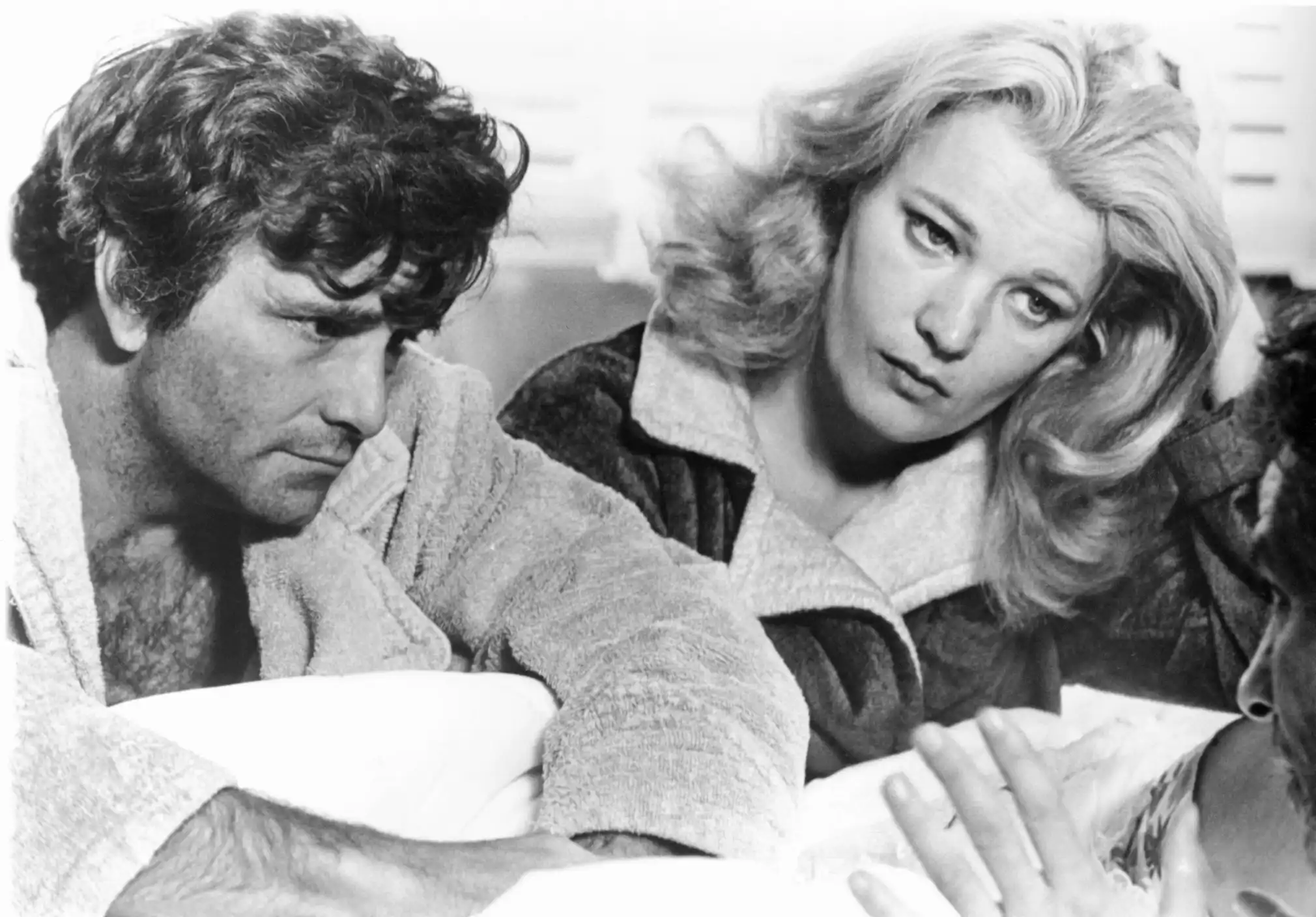 με τον Peter Falk υπό τις οδηγίες του John Cassavetes / Everett Collection, Alamy