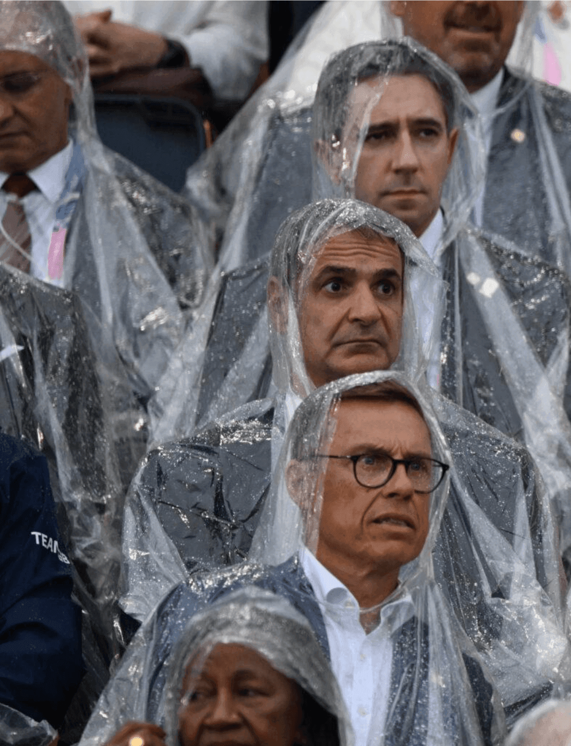 Κ. Μητσοτάκης: “Ήταν σίγουρα κάτι πολύ εντυπωσιακό. Κάποια πράγματα αισθητικά μπορεί να μη μας άρεσαν, αλλά ήταν μία πολύ καλή προσπάθεια. Ίσως να είμαστε λίγο προκατειλημμένοι, αλλά η τελετή έναρξης του 2004 είναι σημείο αναφοράς για εμάς. Ίσως ήταν καλύτερα σχεδιασμένο για την τηλεόραση, παρά για τους θεατές.” / Αντώνης Νικολόπουλος, eurokinissi
