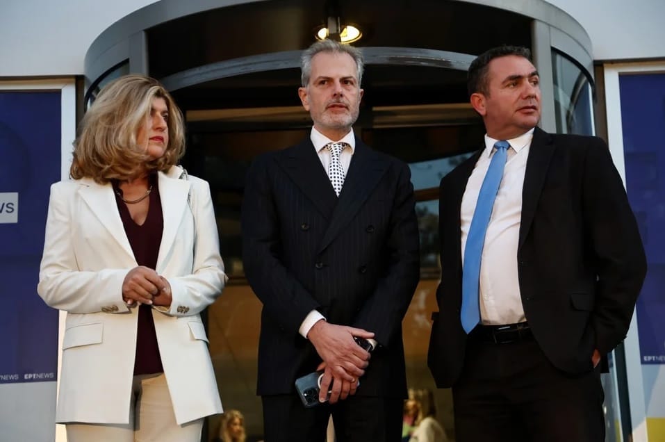 από αριστερά: η διευθύνουσα σύμβουλος Κατερίνα Κασκανιώτη, ο πρόεδρος της ΕΡΤ Γιάννης Παπαδόπουλος και ο διευθυντής Ειδήσεων και Ενημέρωσης, Φώτης Καφαράκης / intime news