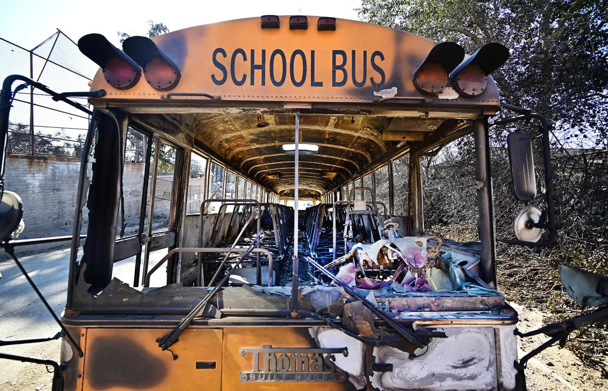 καμμένο σχολικό του Aveson Charter > φωτιά Eaton, Altadena (13.01) / Frederic J. Brown, AFP, Getty Images