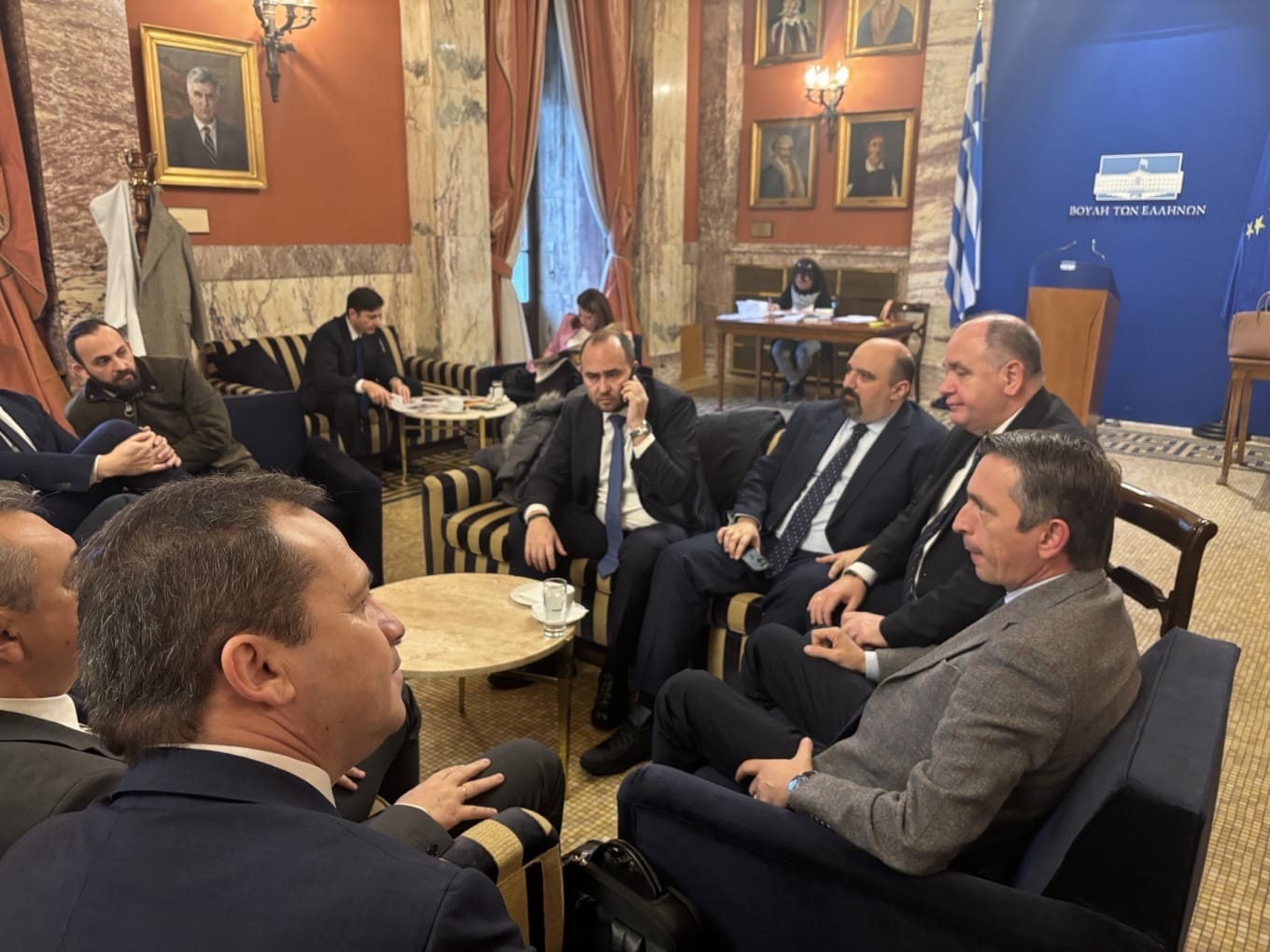 εντευκτήριο / protothema.gr